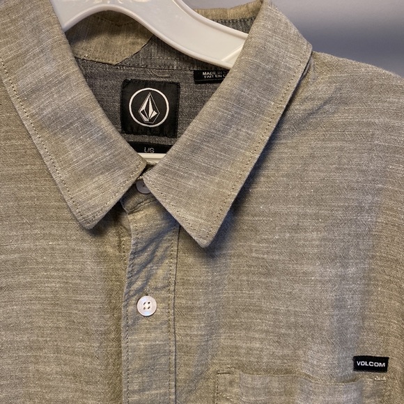 Volcom Long-Sleeve Button Down - Picture 2 of 3